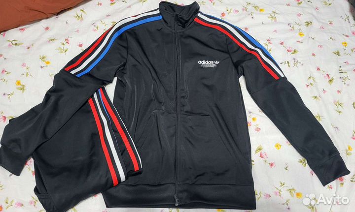 Спортивный костюм adidas для мальчика