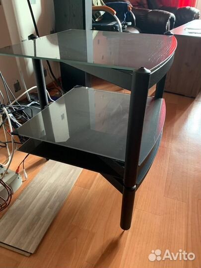 Столик под аппаратуру