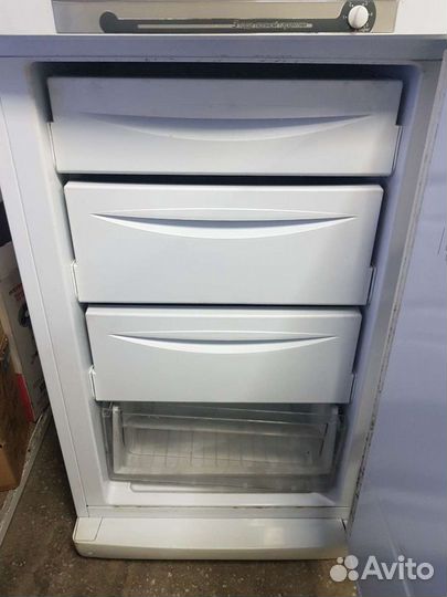 Морозильная камера Indesit SFR100.001
