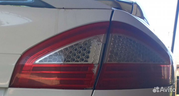 Фонарь задний