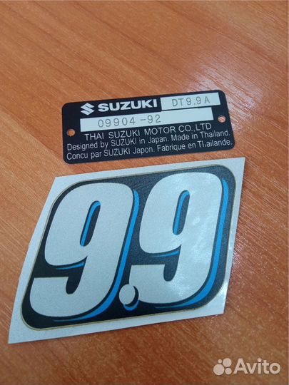 Изготовление шильдиков и вин наклеек. Качественно