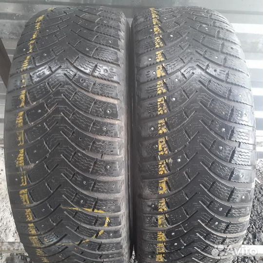 Michelin X-Ice North XIN2 215/60 R16