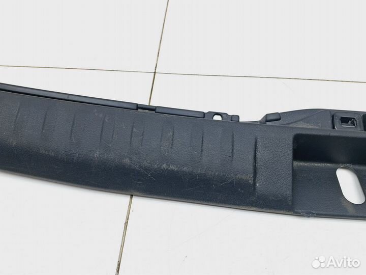 Обшивка багажника Toyota Highlander II (XU40) 200