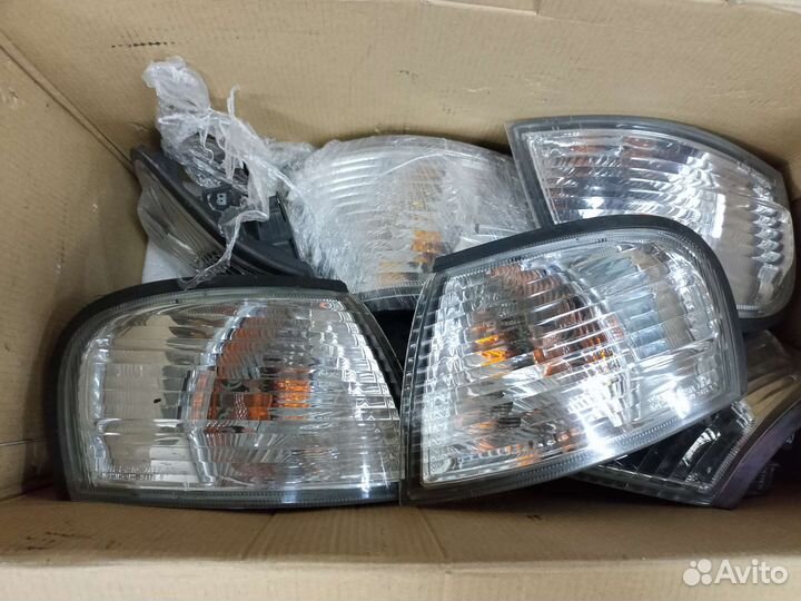 Поворотники Ниссан Санни