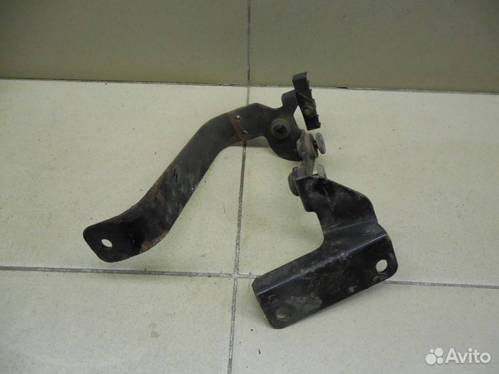 Кронштейн блока ABS (насос) Santa Fe (SM) / Santa