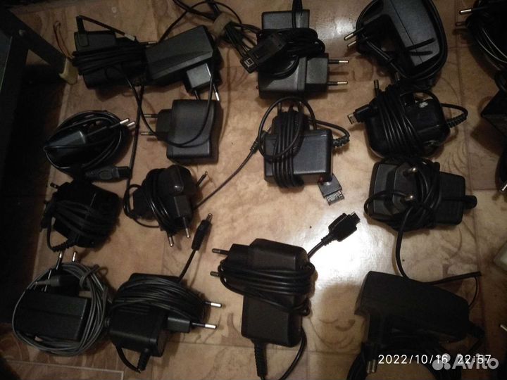 Зарядное устройство для телефона