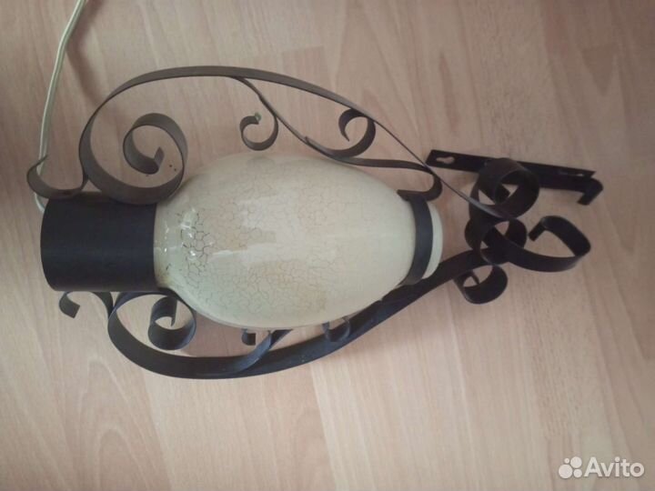 Раритетный настенный светильник