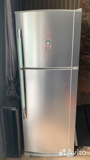 Холодильник бу sharp