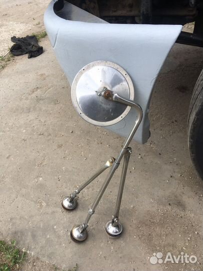 Стойка с зеркалом на фред лайнер