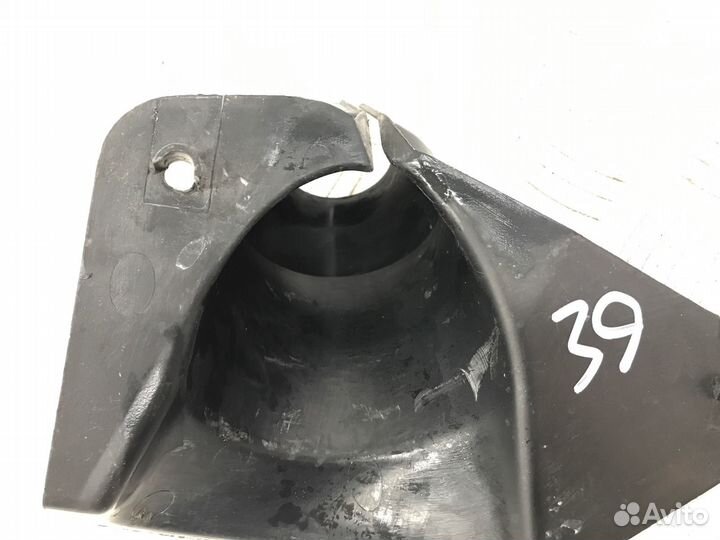 Б/У пыльник рулевой колонки правый Toyota Vitz