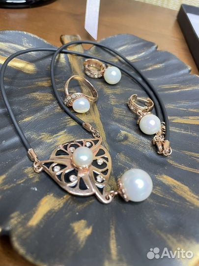 Бижутерия комплектом