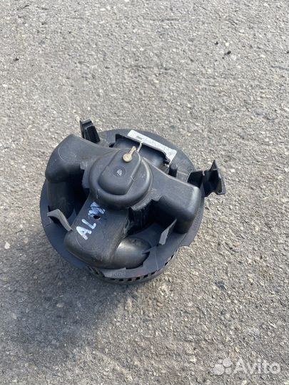 Моторчик печки Nissan Almera G15(без конд)