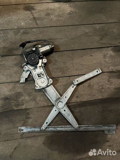 Стеклоподъемник передний левый rover 600