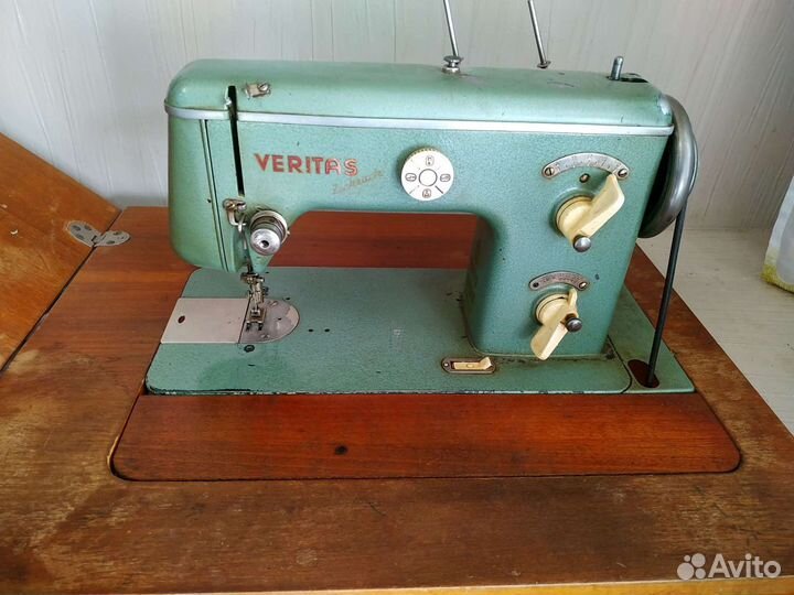 Швейная машина Veritas