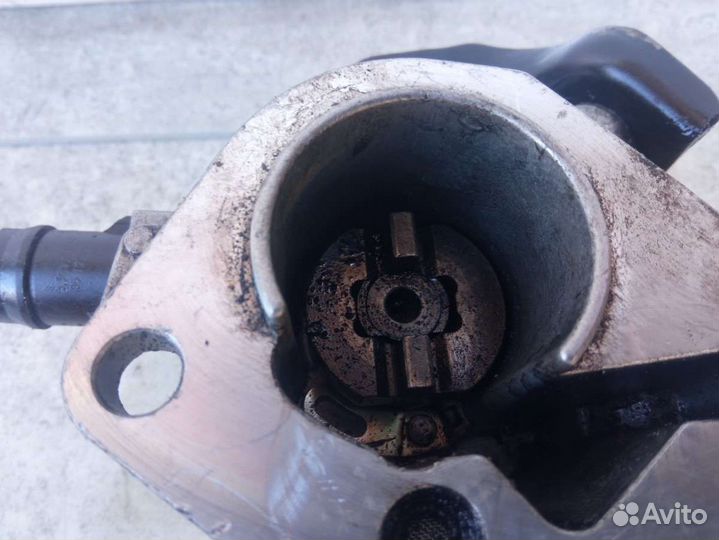 Насос вакуумный Renault Megane 2 8200399569