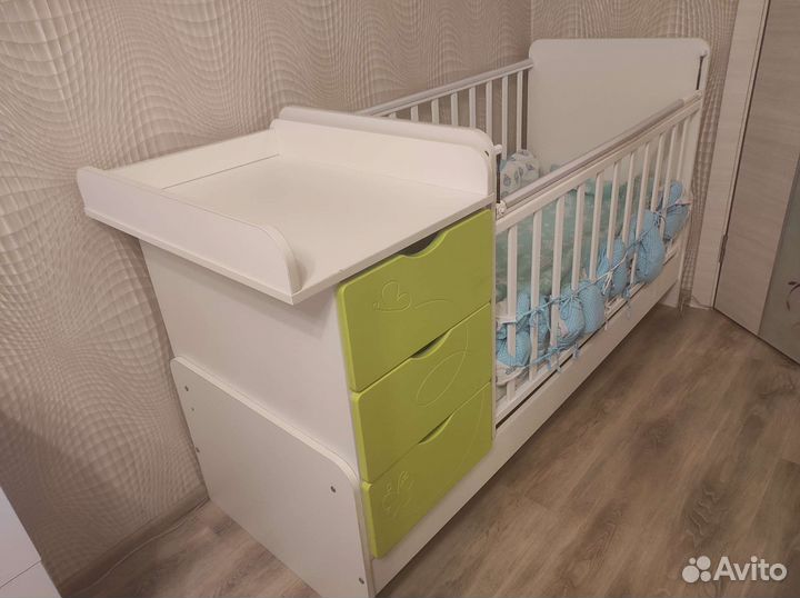 Детская кроватка трансформер с маятником