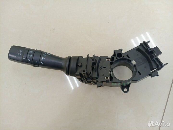 Подрулевой переключатель поворотов Kia Soul G4FG