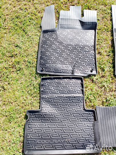 Автомобильные коврики резиновые бу