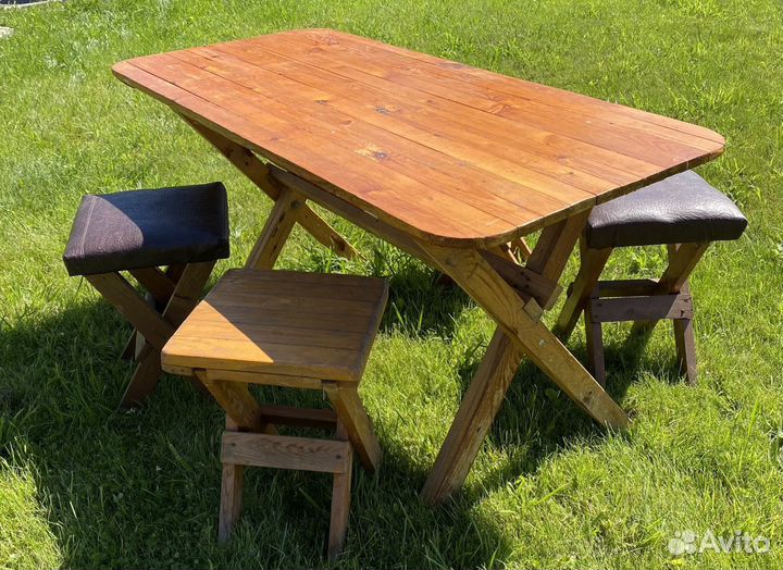 Мебель для дачи из дерева бу стол и 4 табурета