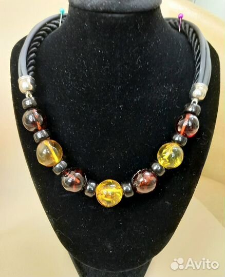 Янтарное колье