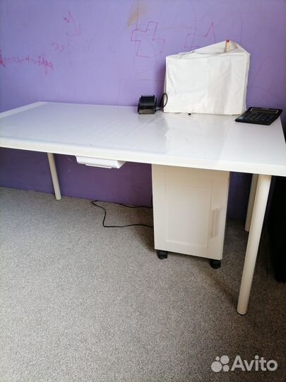 Письменный стол IKEA