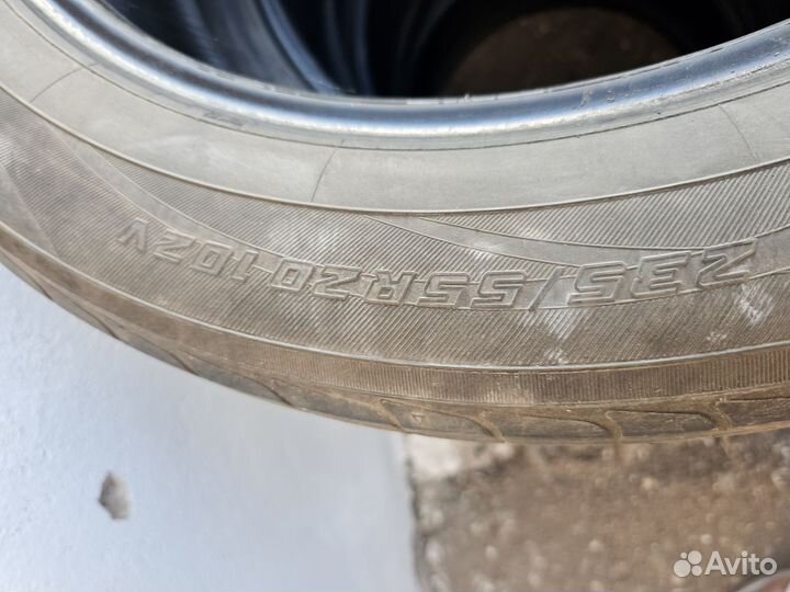 Yokohama Advan Sport V102 235/55 R20 102