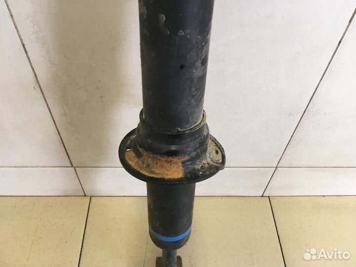 Амортизатор передний правый Fortuner 2015