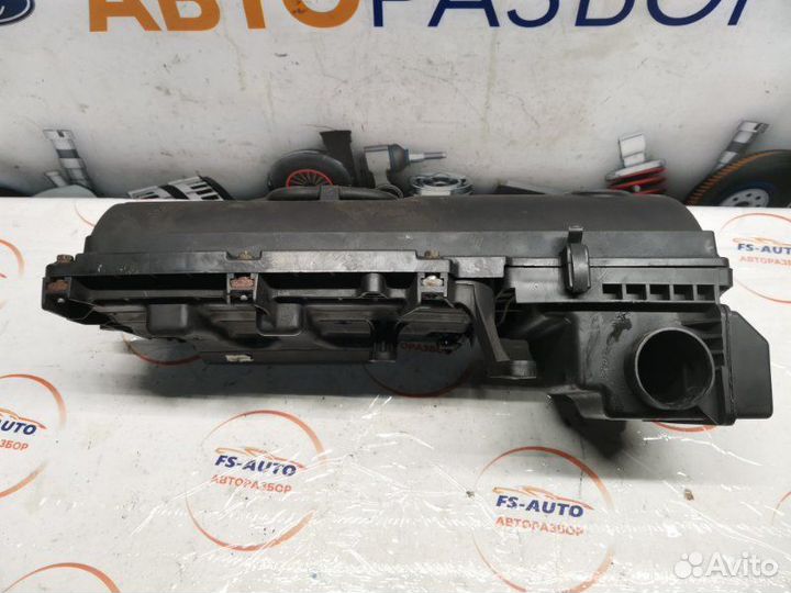 Корпус воздушного фильтра Nissan Note 1.4 CR14DE