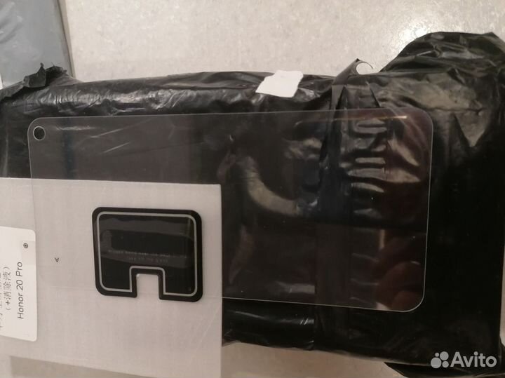 Защитные стекла на Honor