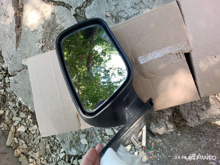 Зеркало правая