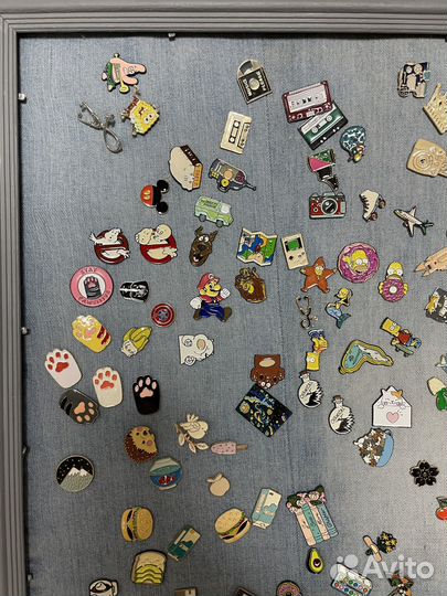 Значки (броши) металлические