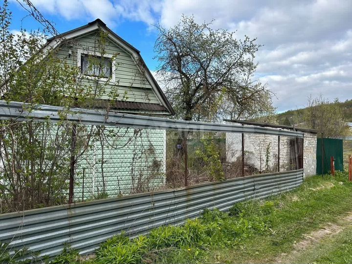 Дом 40 м² на участке 6,25 га