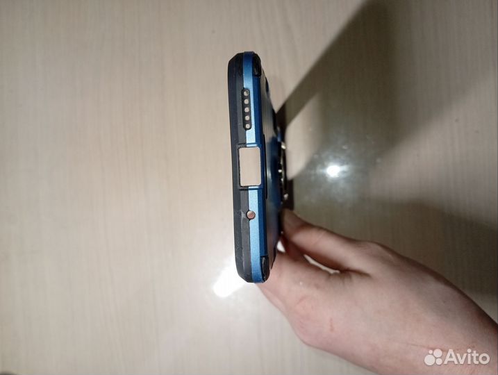 Чехол с подставкой сзади