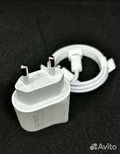 Зарядка на iPhone 20w