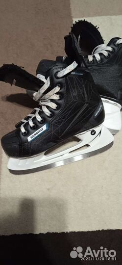 Коньки хоккейные
