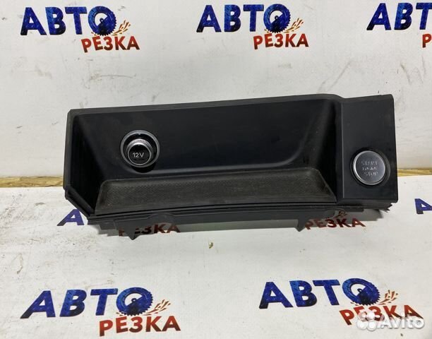 Вставка торпедо Audi A4 B9