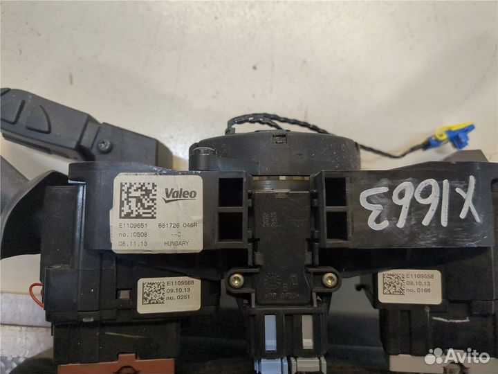 Переключатель поворотов и дворников Dacia Sandero