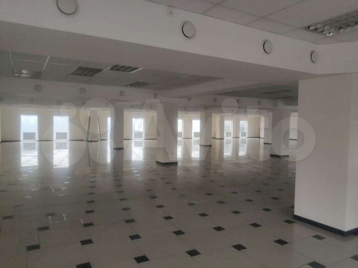 Торговая площадь, 2000 м²