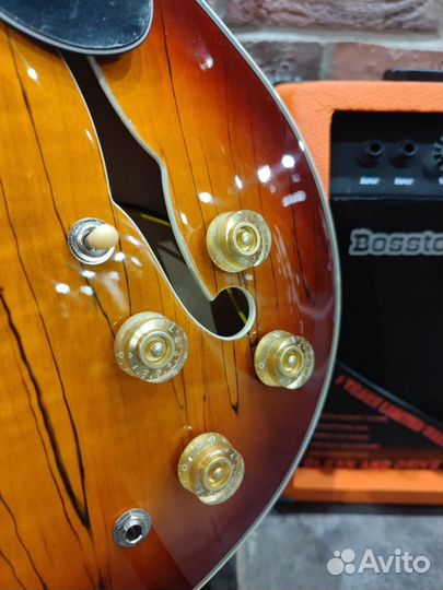 Электрогитара Archtop + Комбик 30 ват + Чехол