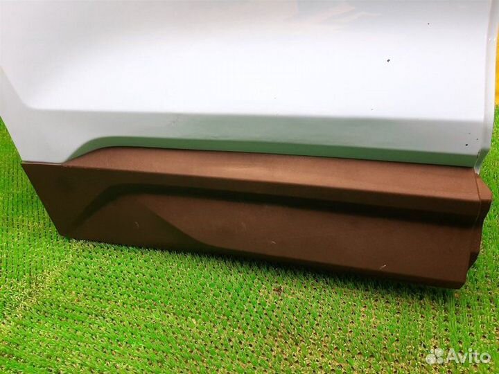 Дверь боковая задняя правая Geely Coolray SX11