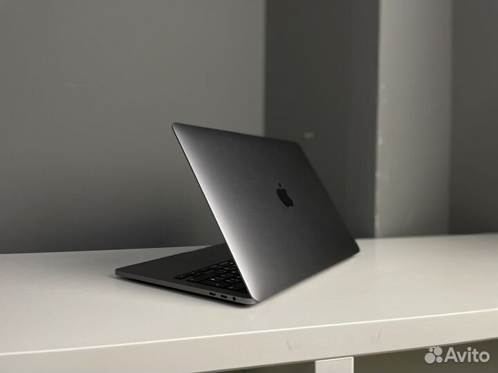 Apple MacBook Pro 13 2020