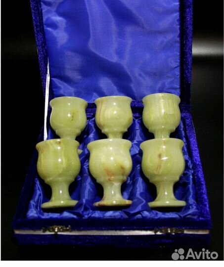 Рюмка из оникса в подарочной упаковке