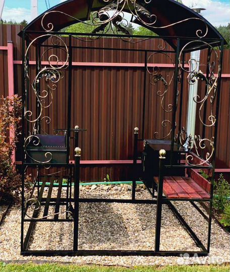 Беседка с мангалом