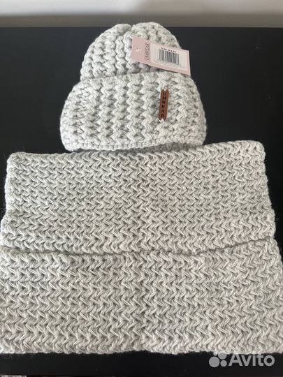 Комплект шапка и снуд