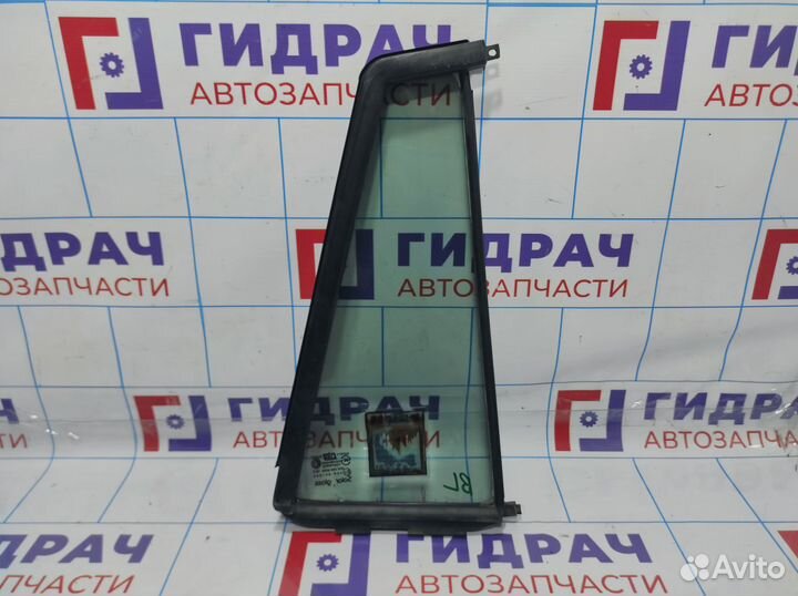 Стекло двери задней левой (форточка) Hyundai Santa