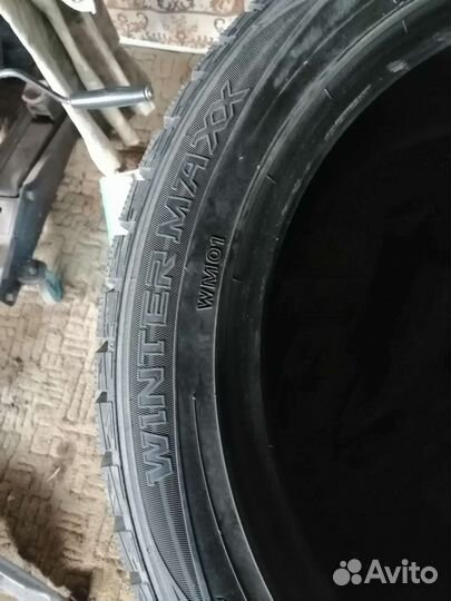Dunlop Winter Maxx WM01 225/50 R18