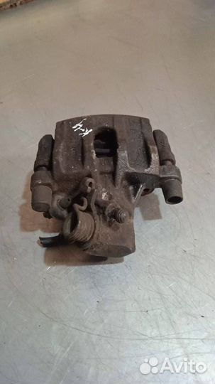 Суппорт тормозной задний правый Mazda 3 BK 2004