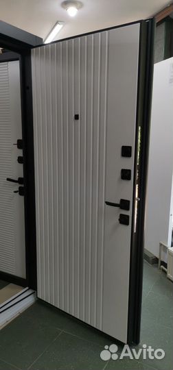 Дверь входная Люксор Вертикаль 11,5 см