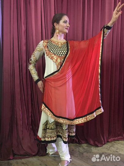 Женское индийское платье