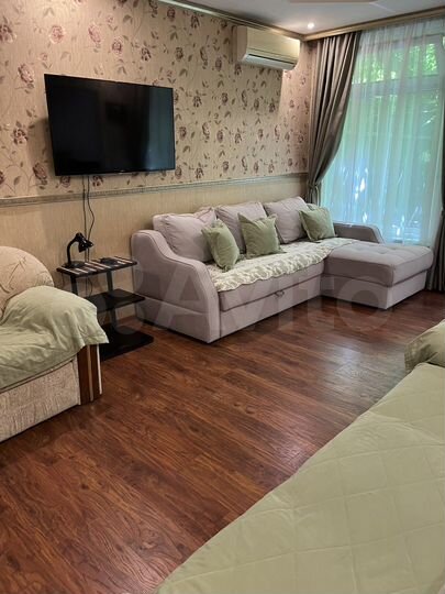 Дом 68 м² на участке 1,9 сот.